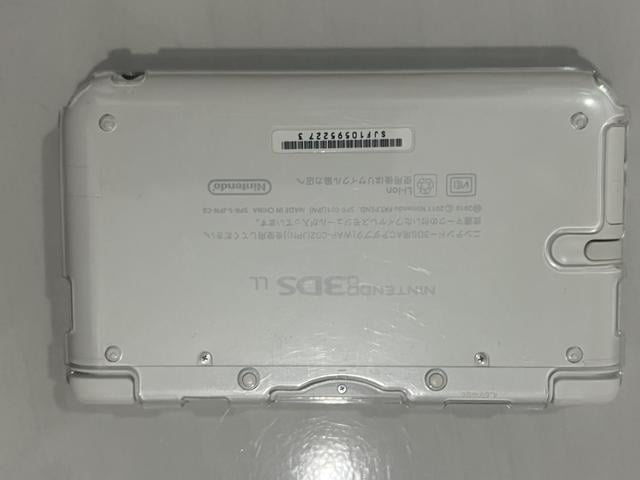 Nintendo 3ds LL - photo 2 of 6