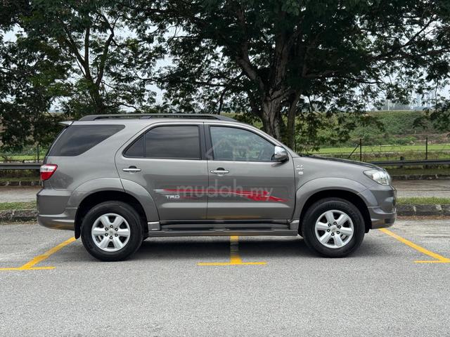 2010 Toyota FORTUNER 2.7 V TRD SPORTIVO FACELIFT - 4