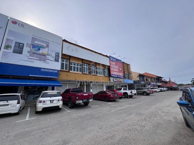 For Rent / Untuk Disewa Shoplot Hadapan Petron Kg Raja 1