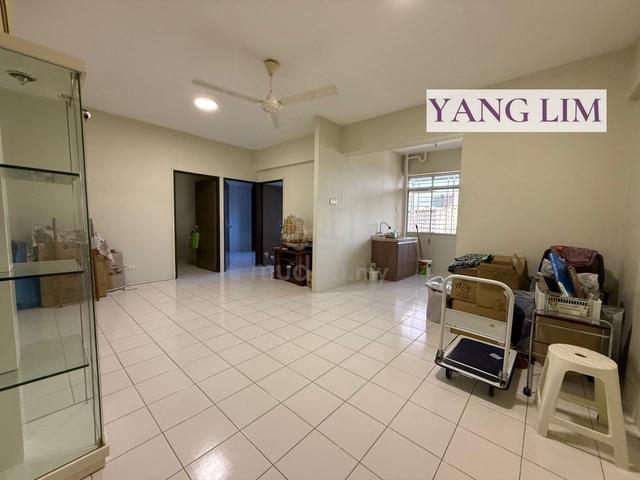 Sri Aman Block C (Sri Aman Block 1 & 3) 1