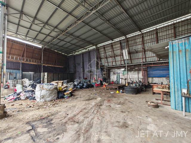 Bukit Kemuning Detached Warehouse 13ksqft NO CF for rent 1
