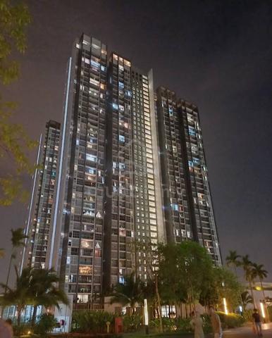 LakeFront Residence 1