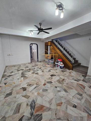 Double Storey/Taman Desa Cemerlang/Low Deposit 1