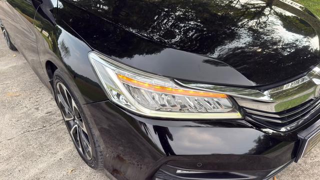 2017 HONDA ACCORD I-VTEC 2.4 Still Can Full Loan! - 4
