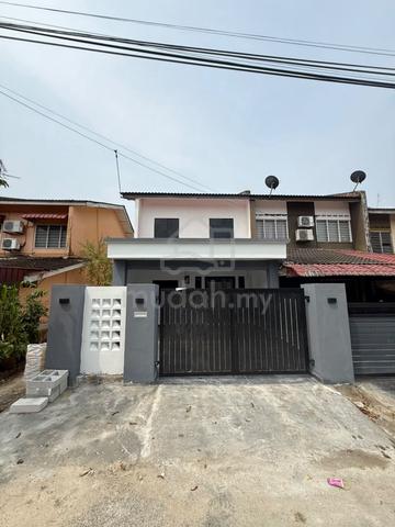Renovated Taman Bukit Tiram Jalan Ledang 2 storey terrace endlot 1