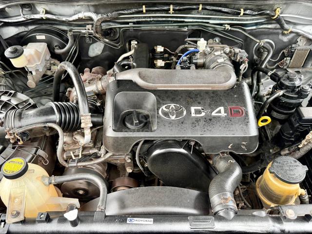 2005 Toyota HILUX 2.5 G (A) - 3