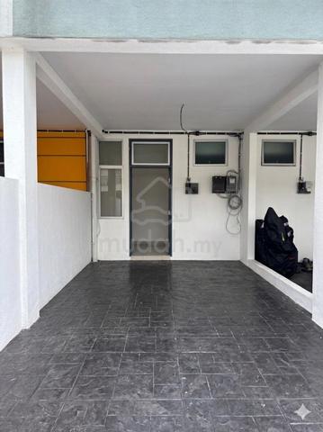 Townhouse Unit Bawah (Ground Floor) – Ready to Move In 1