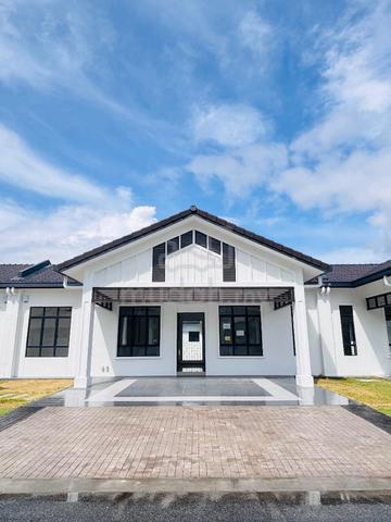 Courtyard Home Eco Grandeur 1