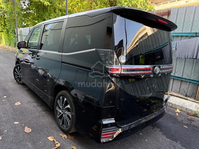 2022 Toyota VOXY 2.0 S-Z (A) POWER BOOT - 3