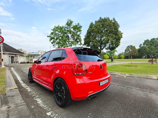 Volkswagen POLO 1.4 GTi (CBU) + Disc Porsche 718 - 5