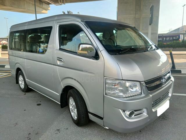 2015 CAM Placer-X A4 (M) 2.5  Windows Van Diesel - 1