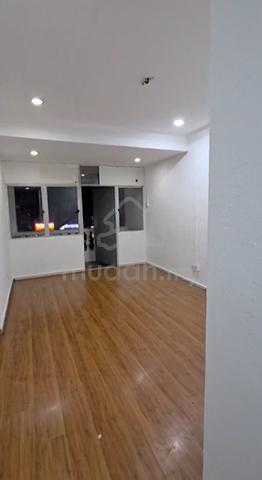 Farlim Business Park, farlim, 1400sft, facing mainroad, 4 rooms,toilet 1