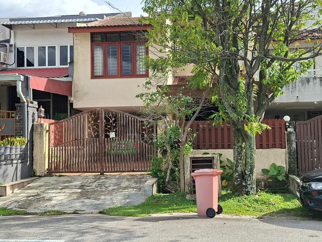 House for sale at SS-3, Jalan SS 3/45 Petaling Jaya Selangor 1