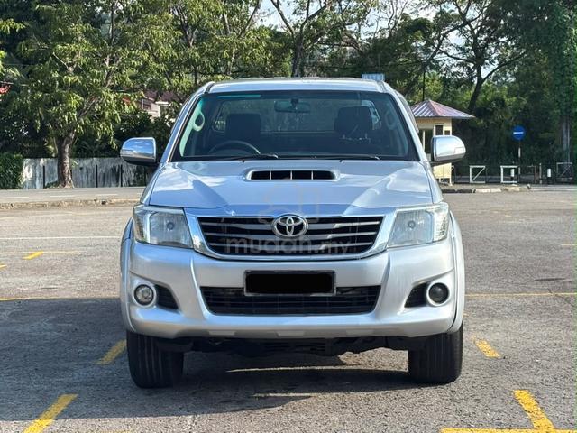 2014 Toyota HILUX D/Cab 2.5 G (M) - 3