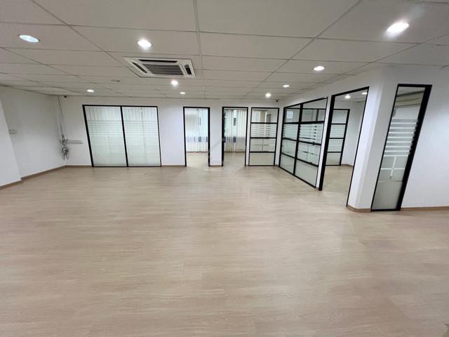 [2nd Floor with Lift] Jalan Puteri 2 Bandar Puteri Puchong Jaya IOI 1