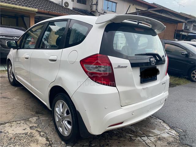 2014 Honda JAZZ 1.5 V (A) one owner - 2