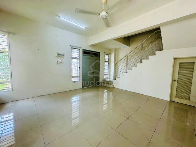 TERMURAH SEMI D Cluster Royal Ivory 2, SP10 BANDAR SAUJANA PUTRA 1