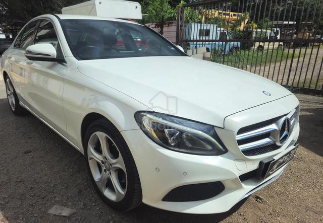 OTR 2017 Mercedes Benz C200 2.0 AVANTGARDE 1 Owner - 2