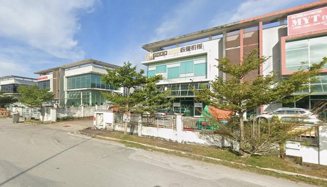 1.5 storey factory Bandar Rinching Semenyih 1