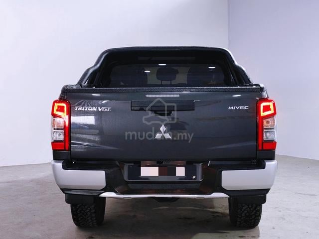 2021 Mitsubishi TRITON 2.4 VGT PREMIUM (A) F.Loan - 4