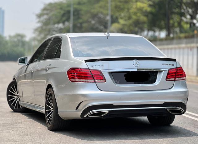 2013 Mercedes Benz E-CLASS 2.0 250 AMG W212 - 4