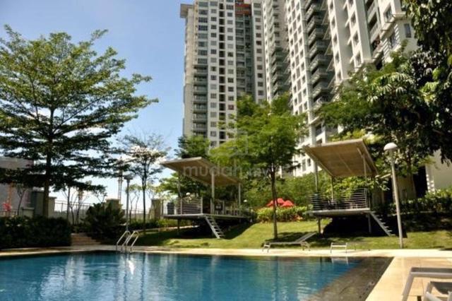 Metropolitan Square 1