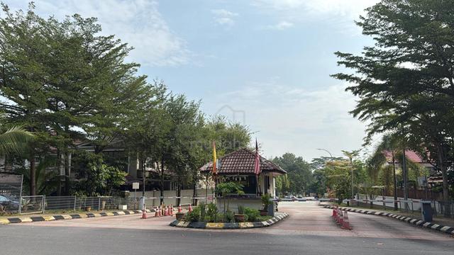 RENOVATED 2 Storey Superlink Sunway Kayangan Seksyen U9 Shah Alam 1