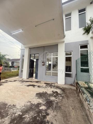 【Endlot】Taman Kelubi Idaman Jasin Double Storey For Rent 1