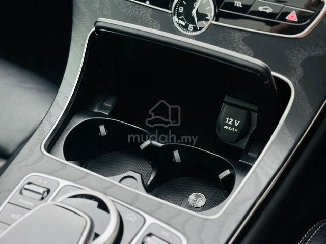 2019 Mercedes Benz C300 2.0 CABRIOLET AMG LINE - 4