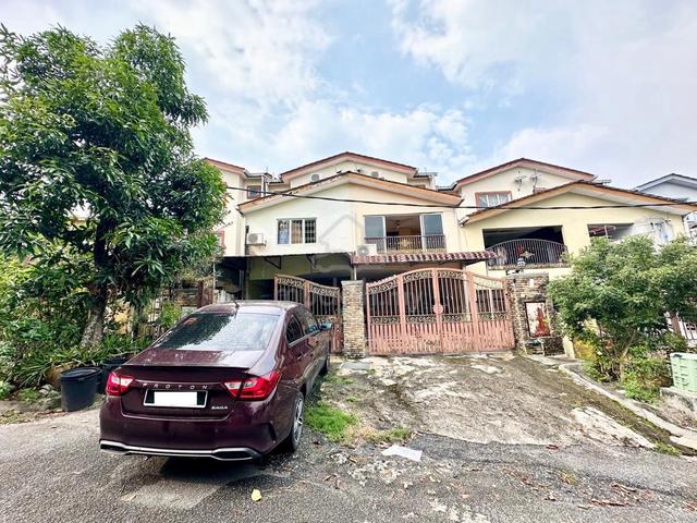 MURAH ! RENOVATED ! Double Storey Terrace Taman Selayang Mulia 1