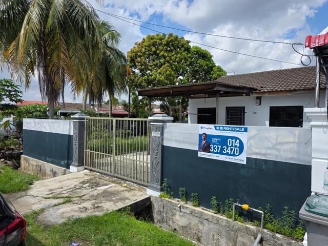 Taman Universiti Corner Cheap House 1