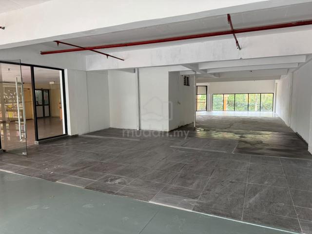 Eden Parade 2 adjoining units (2000sf) for rent at Batu Feringhi 1