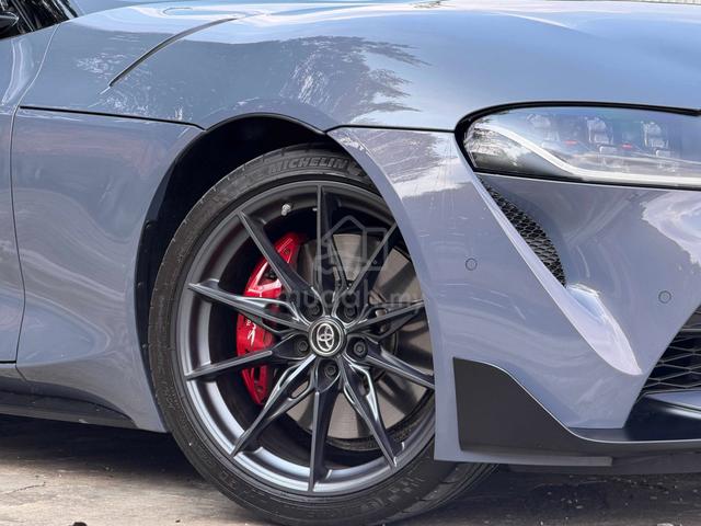 2024 Toyota Supra 3.0 / MANUAL / BLACK & RED SEAT - 4