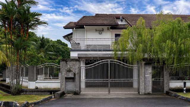 CORNER LOT Double Storey Terrace Seskyen 9 Putra Indah Putra Heights 1