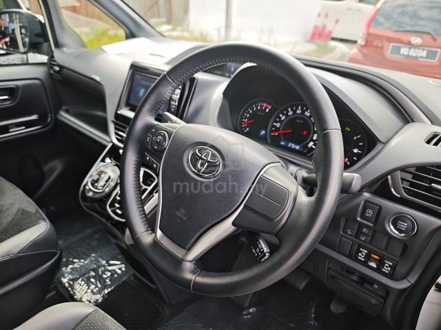 [ GRADE 4.5 ]2021 Toyota VOXY 2.0 ZS ALPINE X2 - 3