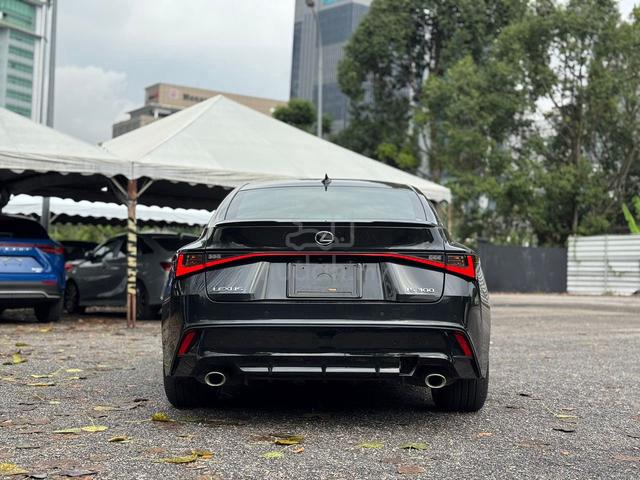 2023 Lexus IS300 2.0 F-SPORT / MODE BLACK / OFFER - 4