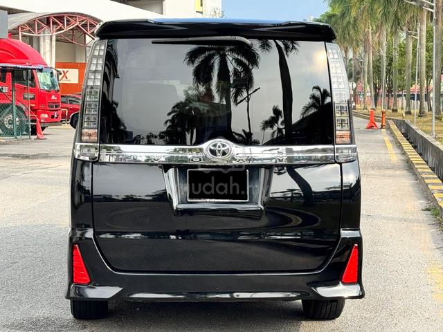 2017 Toyota VOXY 2.0 ZS Kirameki II Edition MPV - 4
