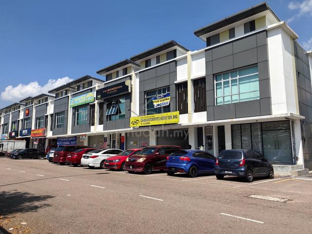 Shoplot , Ground Floor @ Bandar Tiram For Rent 1