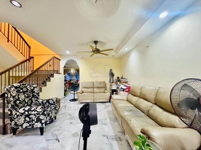 For Sale - Duplex Townhouse Sri Mahligai, Seksyen 9 Shah Alam 1