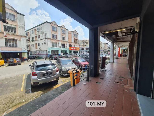 Eyescathing Location🥳Bukit Tinggi, Klang-G Floor Shoplot For Rent 1