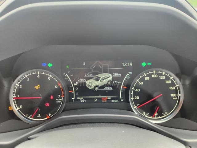2024 Toyota Landcruiser ZX Modellista Black Inside - 3