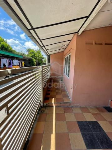 FACING OPEN🔥🔥 1 Storey Taman Salak Jaya Salak Selatan Kuala Lumpur 1