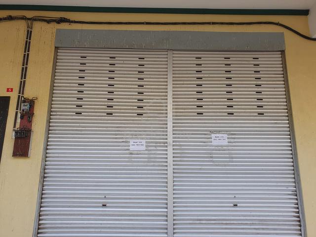 No 5,taman perindustrian Labis shop lot for Rent 1