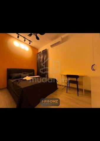 Middle Room For Rent Low Deposit Furnished Hermington Sep Promo 1