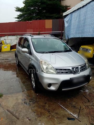 Nissan LIVINA 1.6 (A) 2012 - 1