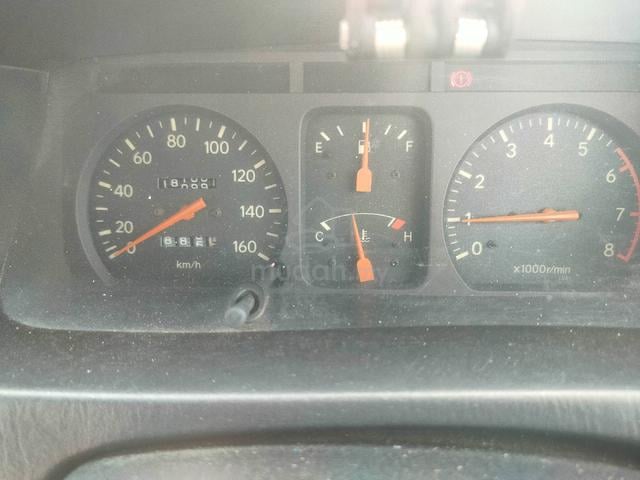 2000 Toyota UNSER 1.8 GLI (M) - 4