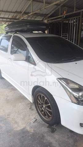 2012 Toyota WISH 1.8 G ZGE20G FACELIFT (A) - 1