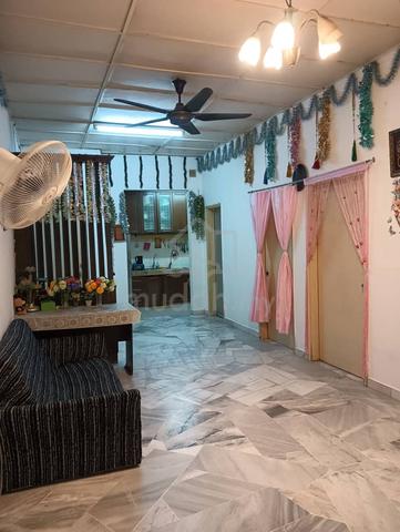 Taman Lembah Maju 600 Apartment 1