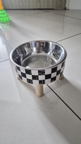 Tempat makan kucing - photo 3 of 3