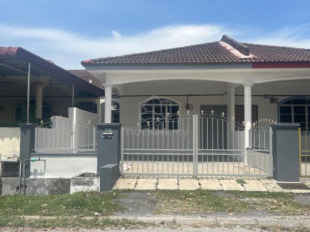Newly refurbished 1 sty house at Bdr Pengkalan Indah Ipoh 1